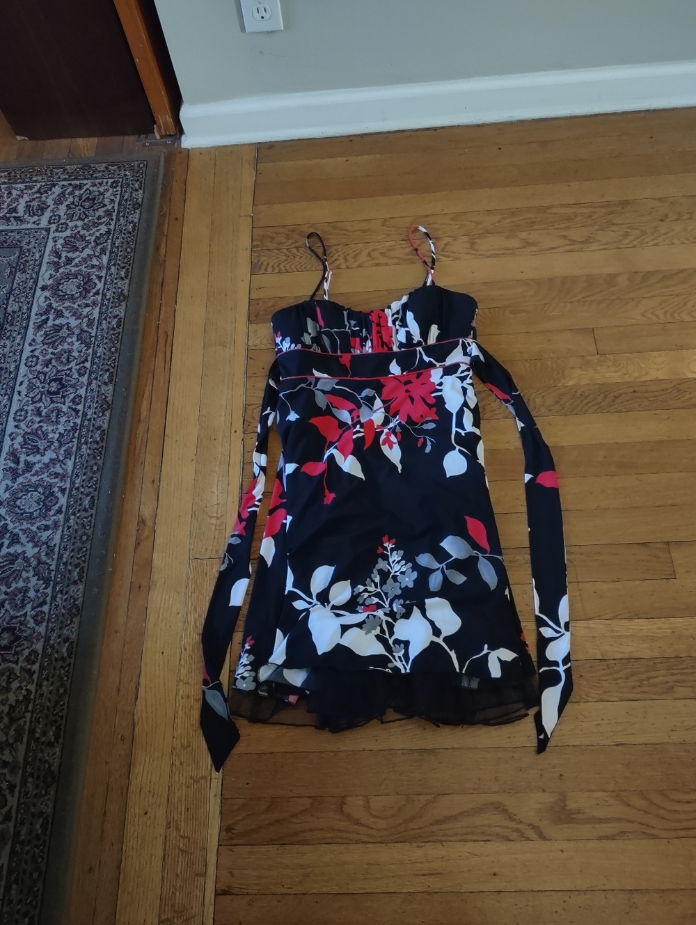 y2k mid length black floral sleeveless formal dress from speechless size medium